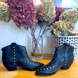 Sam Edelman Brian Studded Leather Booties 7.5
